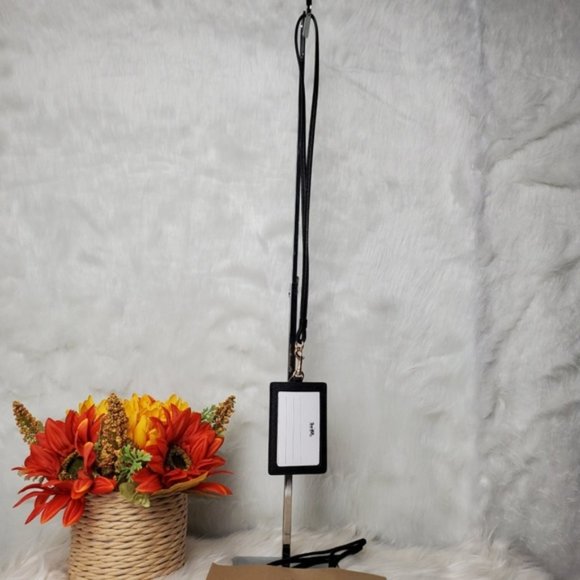 COACH ID CARD/CREDIT CARD HOLDER LANYARD - Picture 2 of 4